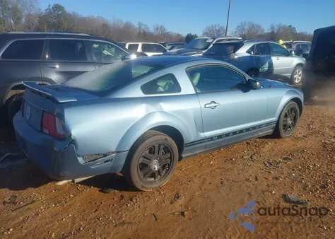 2006 Ford Mustang V6 z USA, uszkodzony, nr VIN 1ZVFT80N865125428